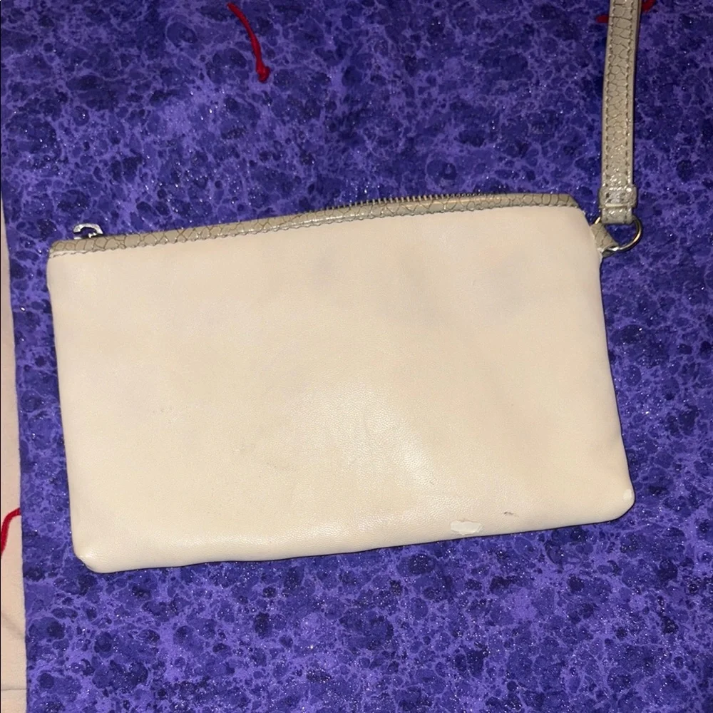 Simply Vera Vera Wang Gray Textured Wristlet Clutch